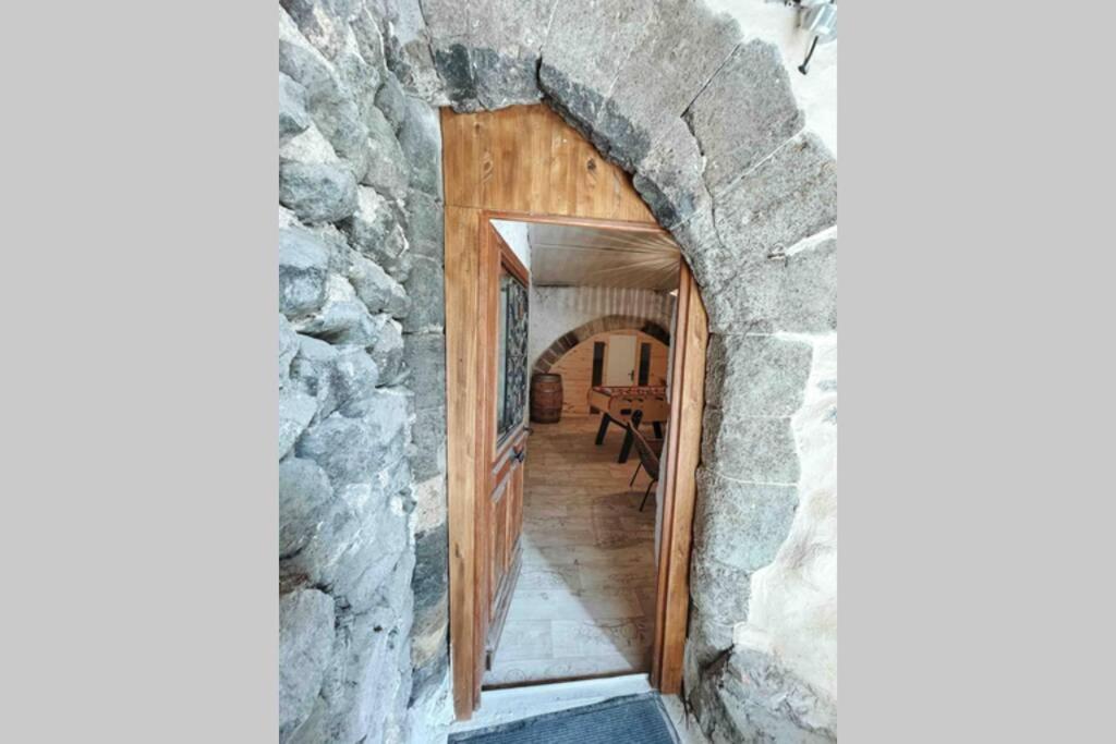 Gîte Chez Gabrielle Le Puy-en-Velay Exterior foto